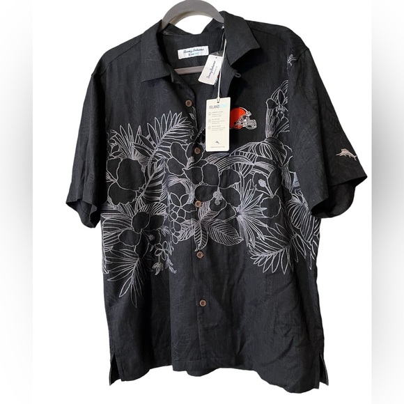 Tommy Bahama Islandzone NFL Cleveland Browns Silk Blend Hawaiian Shirt NWT - Picture 1 of 13